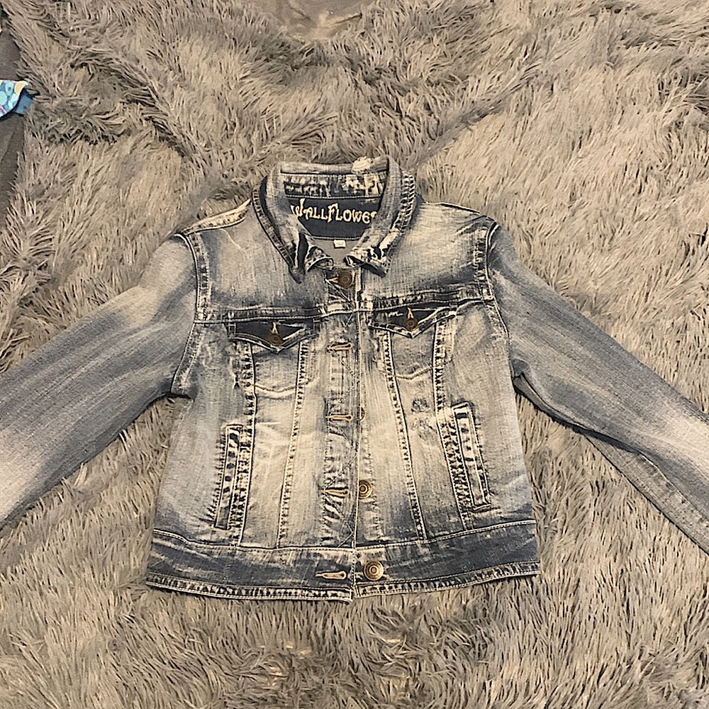 Jean jacket size L barely worn